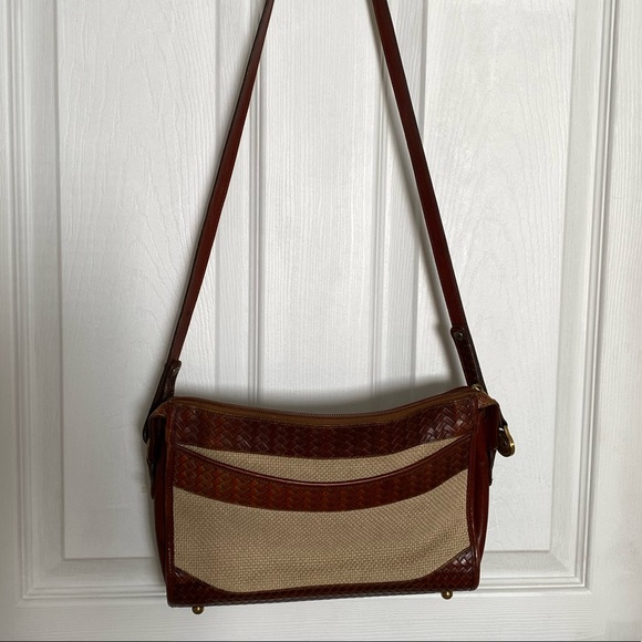 Brahmin Vintage Woven Leather and Linen Bag - Picture 3 of 12